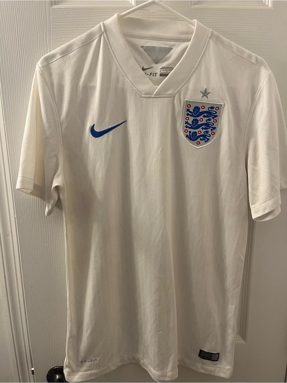 Nike England 2014 Home Jersey Mens Small